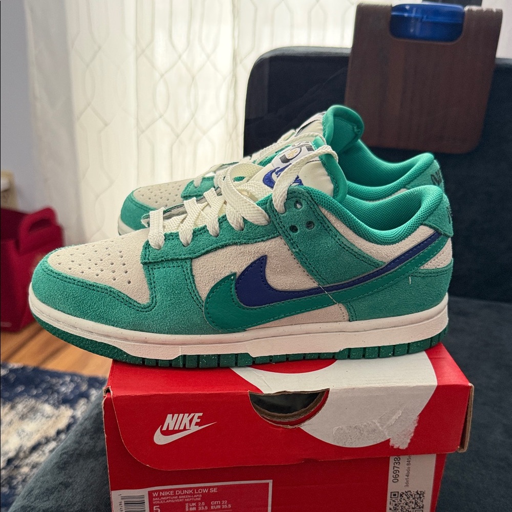 Nike Dunk Low SE Teal and Navy Sneakers